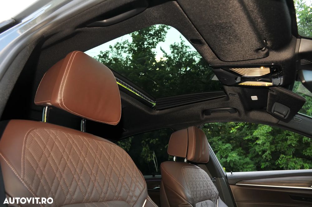 BMW Seria 5 520d AT - 14