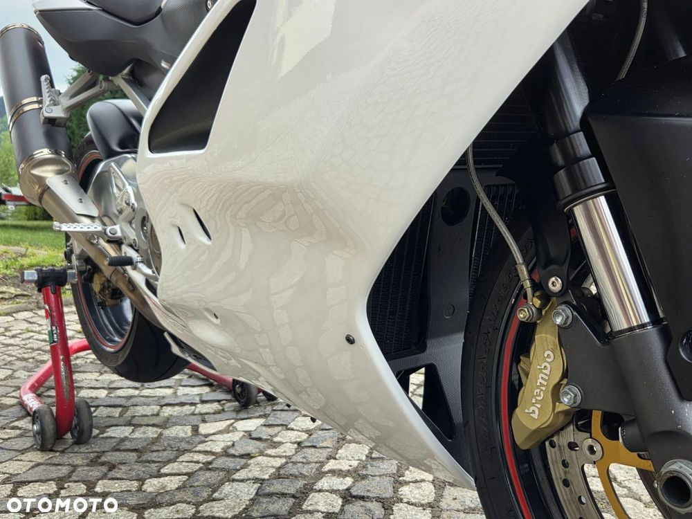 Aprilia RSV - 27