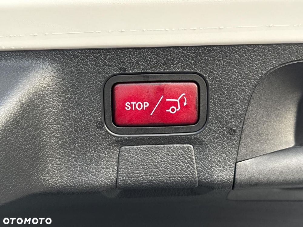 Mercedes-Benz CLA - 16