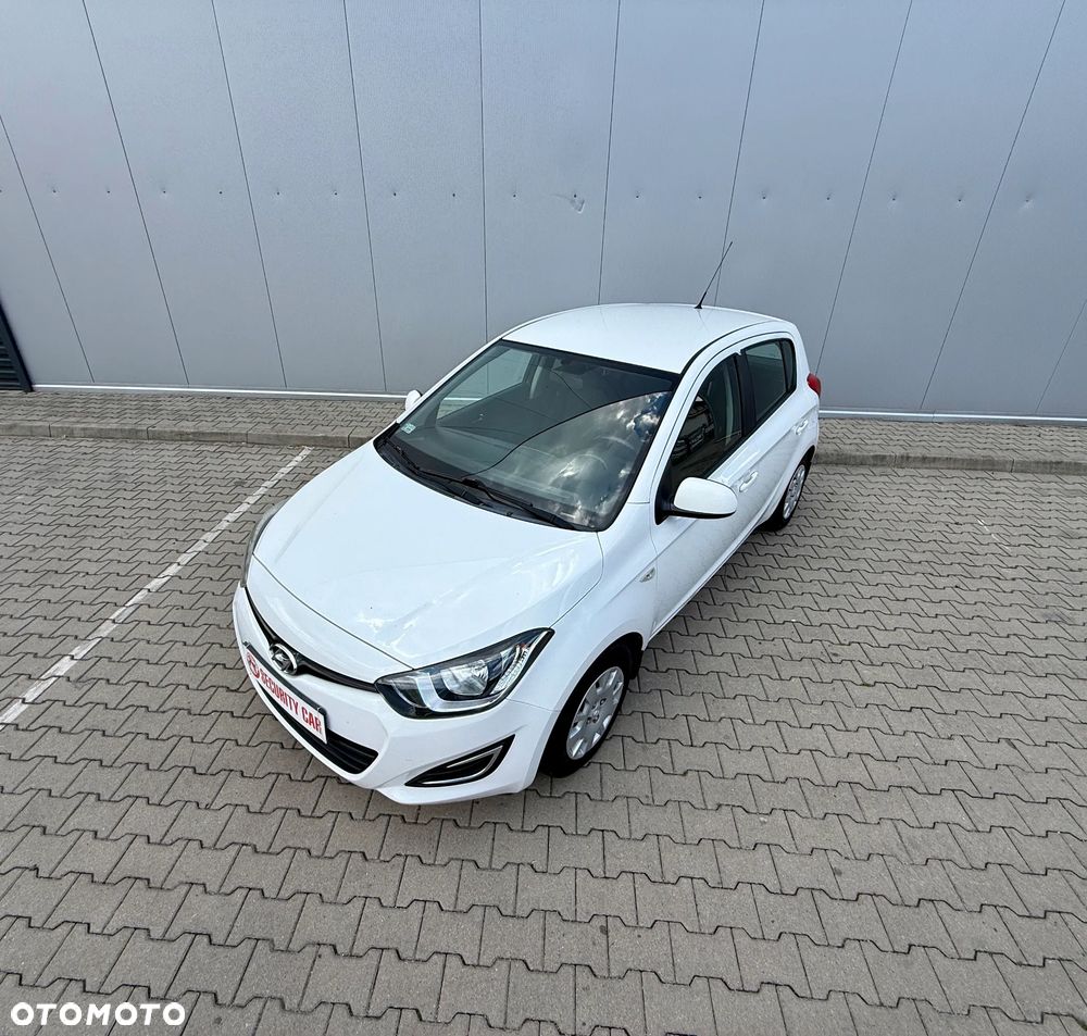 Hyundai i20 - 14