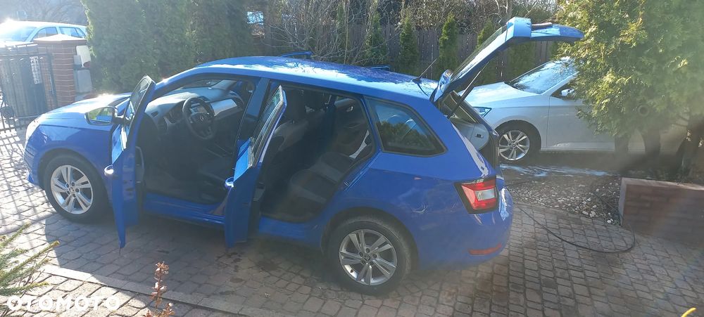 Skoda Fabia 1.0 Ambition - 32