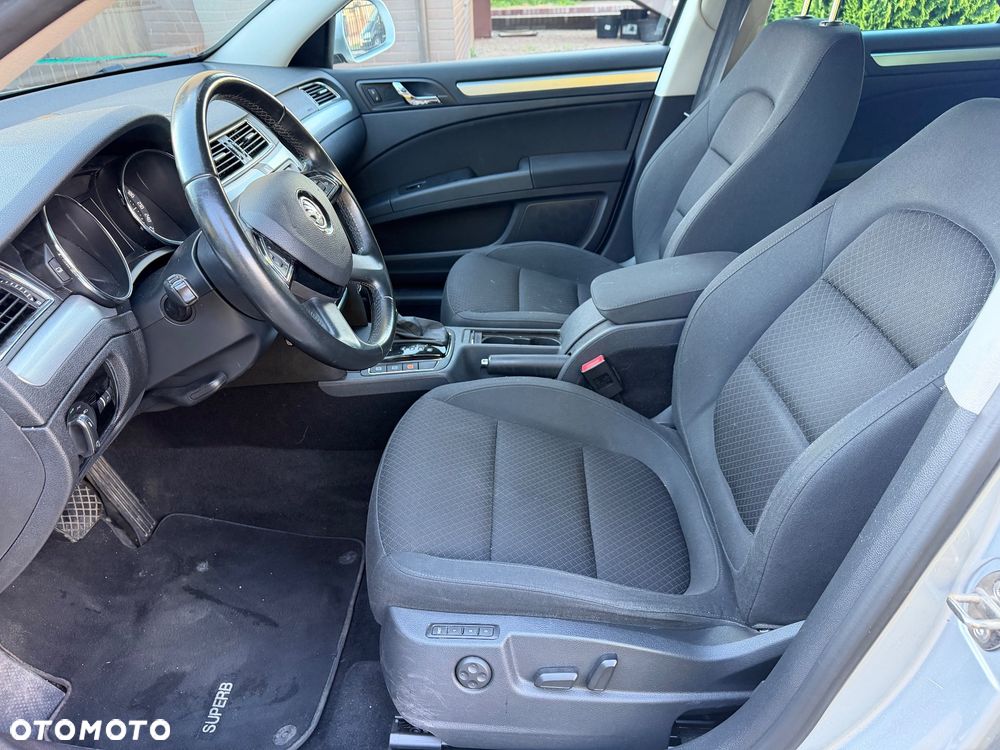 Skoda Superb 1.6 TDI Active DSG - 29