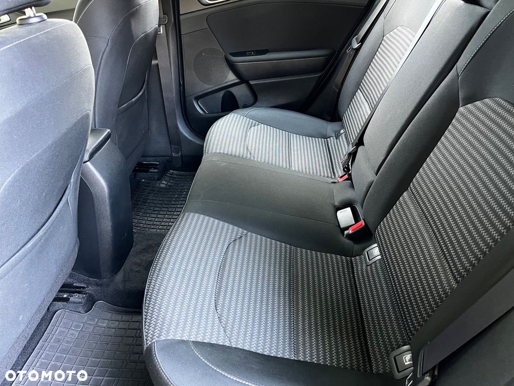 Kia Ceed 1.5 T-GDI M - 12