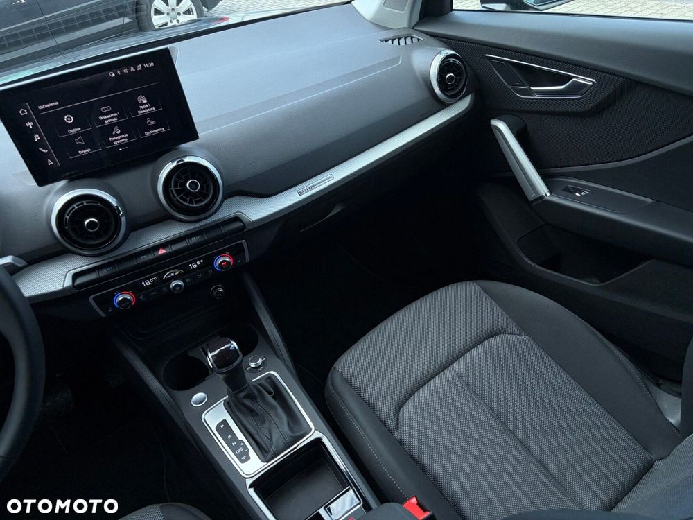 Audi Q2 - 18