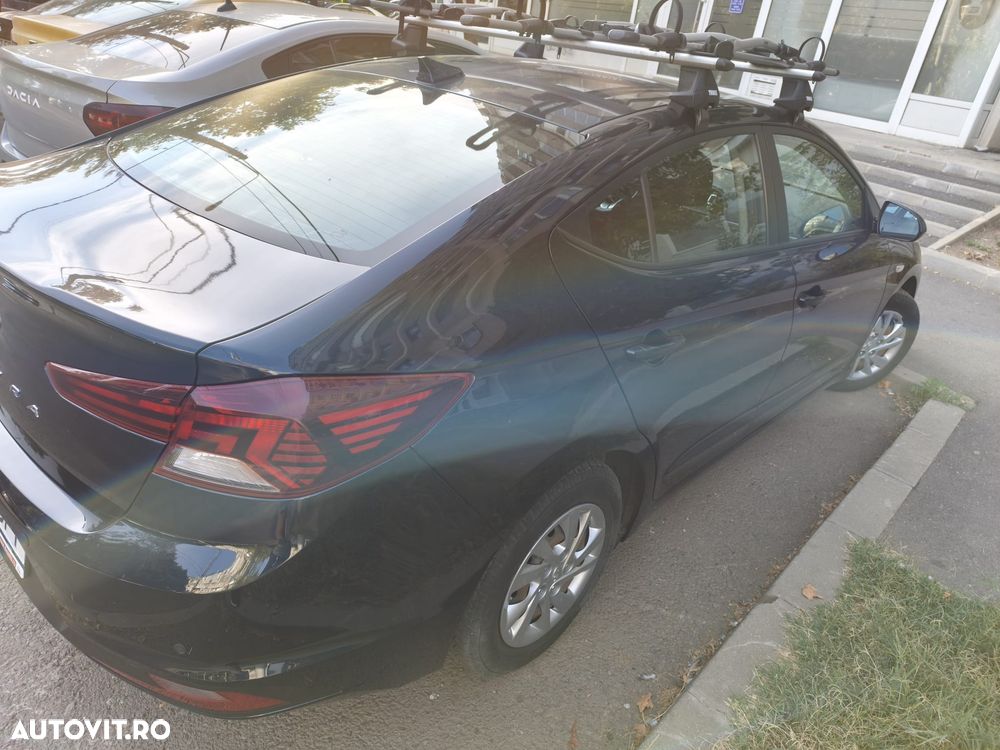 Hyundai Elantra 1.6 MPi Comfort - 31