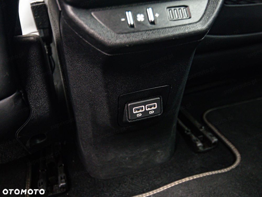 Peugeot 5008 1.6 PureTech GT S&S EAT8 - 24