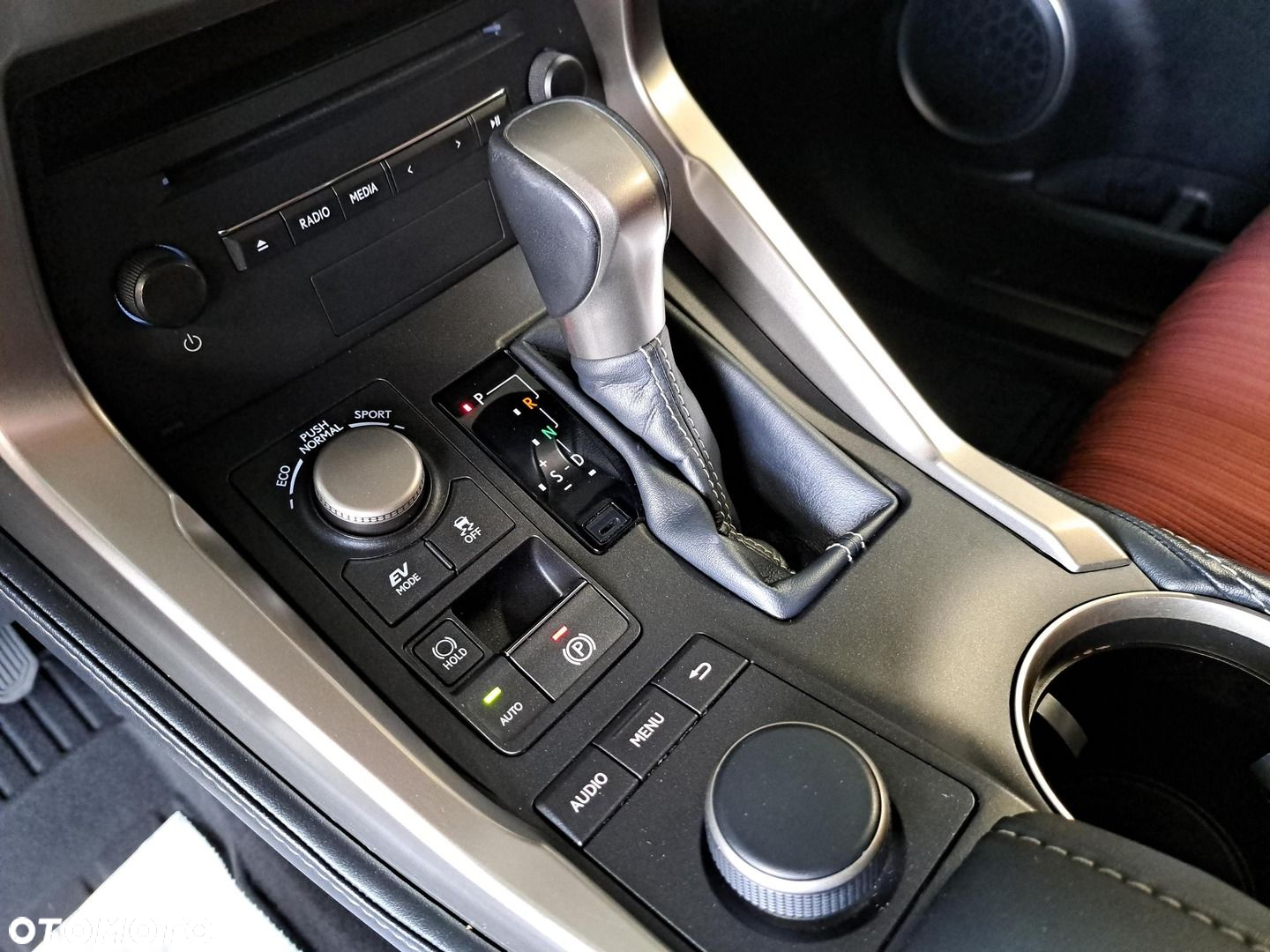 Lexus NX - 25
