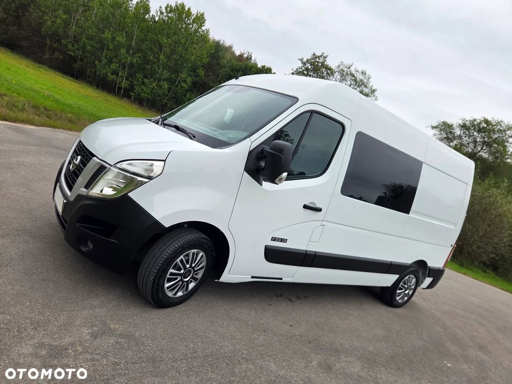 Nissan NV400 - 11