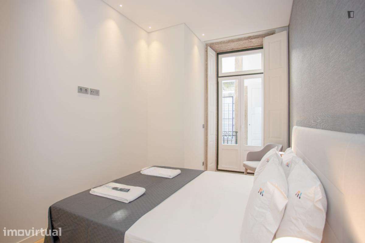 Apartamento com 1 quartos - localizado em Sé Porto - Grande imagem: 4/19