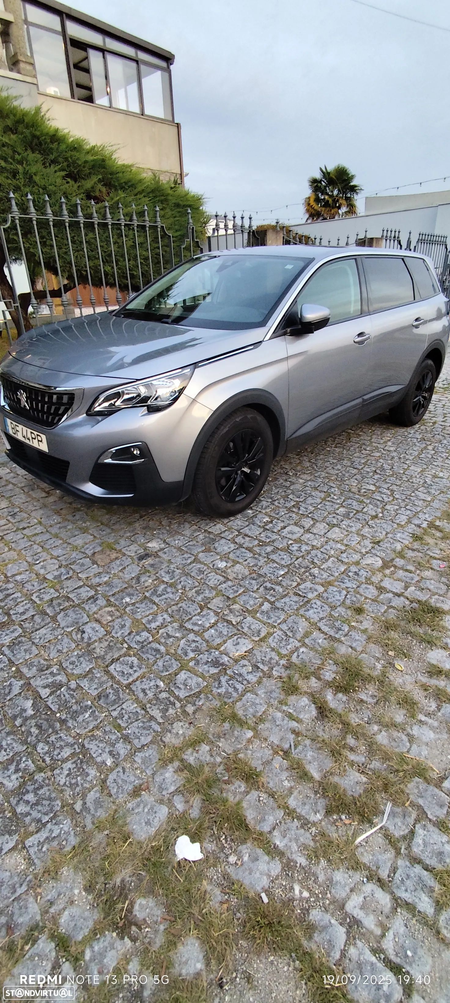 Peugeot 5008 1.5 BlueHDi Allure EAT8 - 1