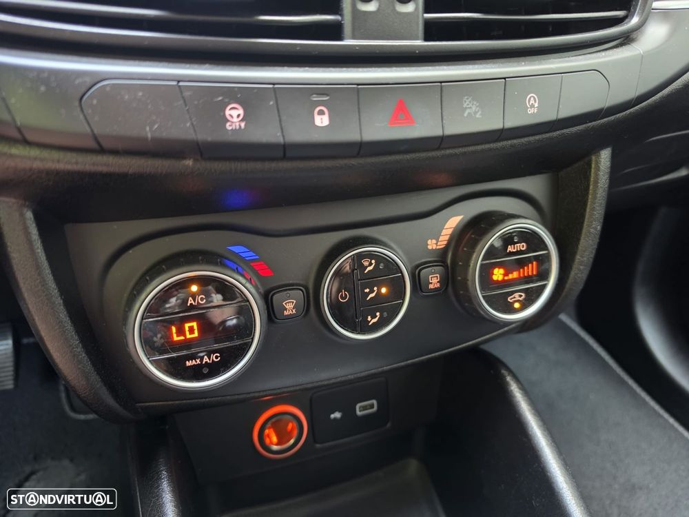 Fiat Tipo Station Wagon 1.6 M-Jet Lounge - 15