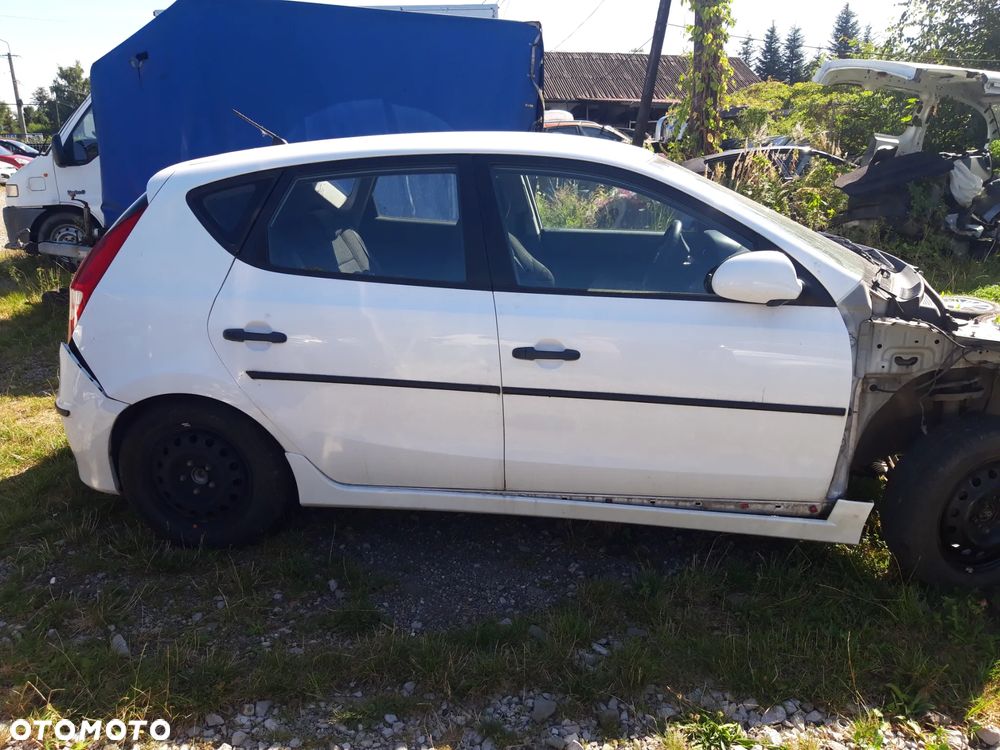 Hyundai i30 1.4 blue Classic - 16