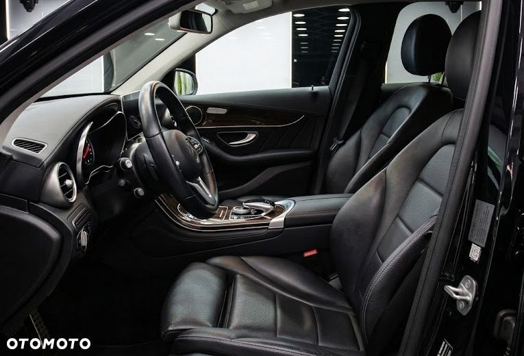 Mercedes-Benz GLC 200 4Matic 9G-TRONIC AMG Line - 7