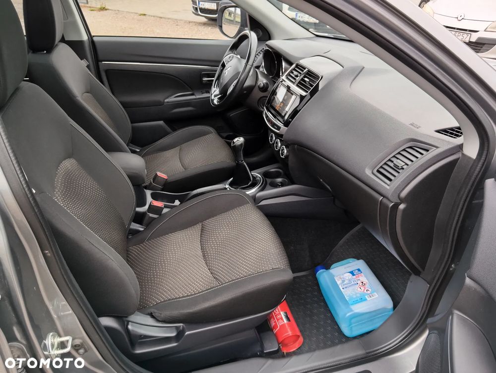 Mitsubishi ASX - 11