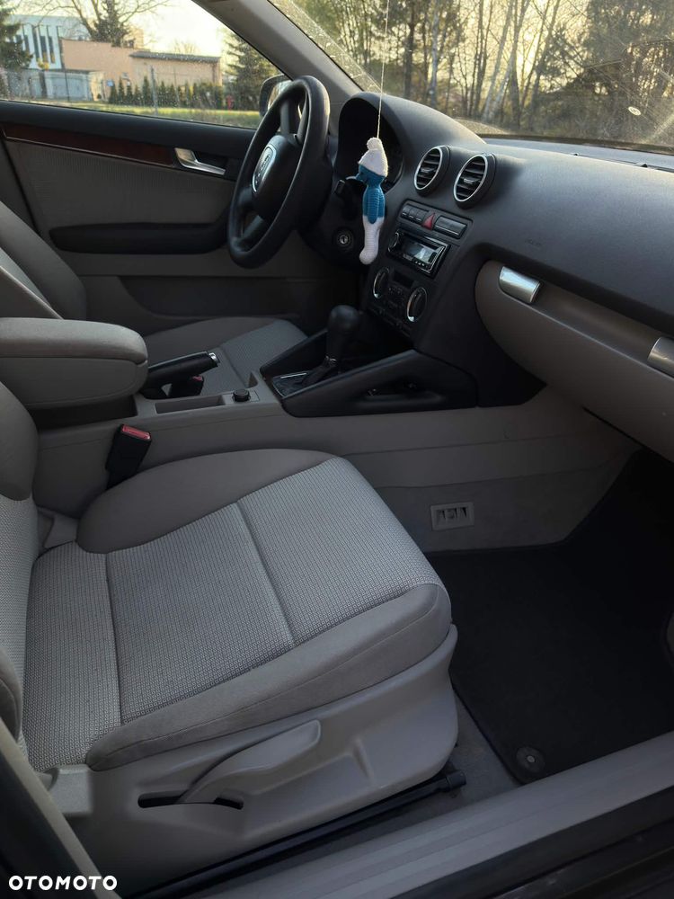 Audi A3 Sportback 2.0 FSI Ambiente Tiptr - 9