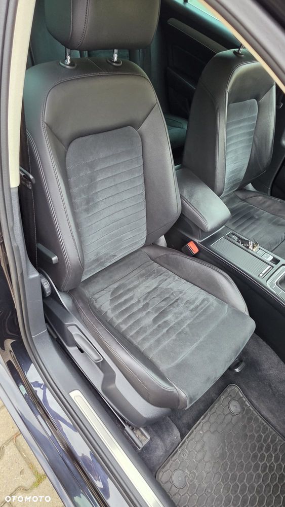 Volkswagen Passat 2.0 TDI (BlueMotion Technology) Highline - 21