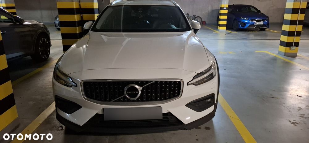 Volvo V60 Cross Country - 10