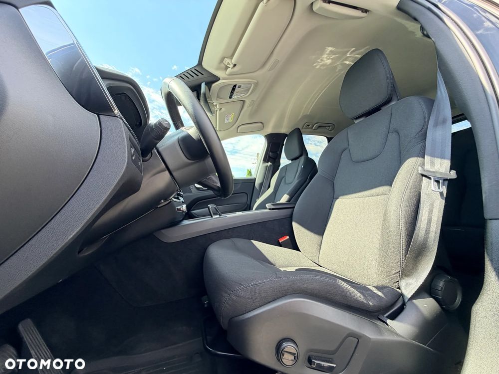Volvo XC 60 B4 D AWD Momentum Pro - 15