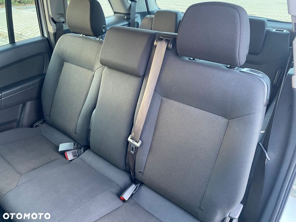 Opel Zafira 1.8 Family Plus - 11