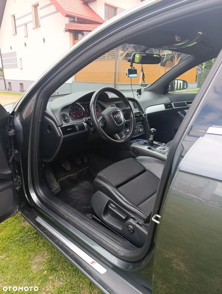 Audi A6 Avant 2.4 - 8