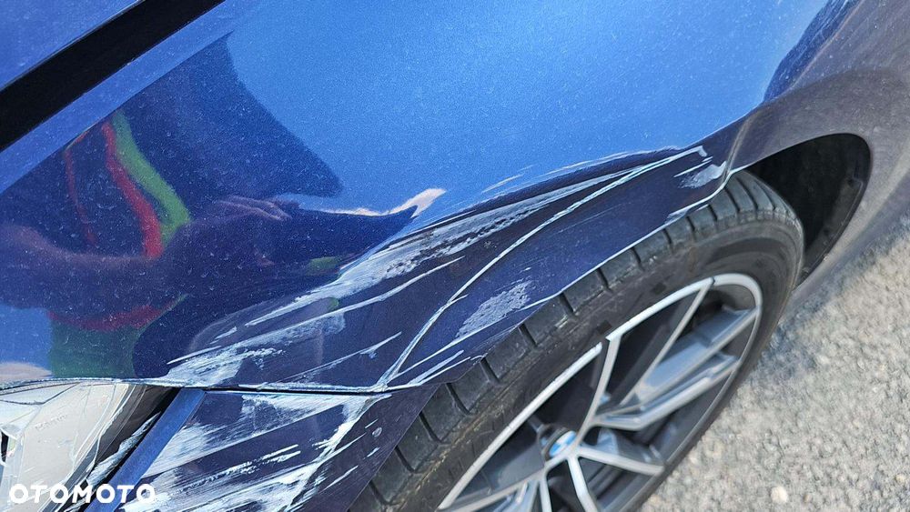 BMW Seria 3 330i xDrive M Sport - 13