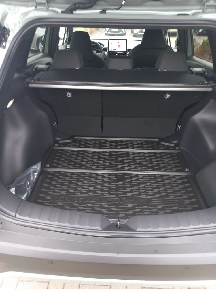 Toyota Corolla Cross 2.0 Hybrid Style - 10