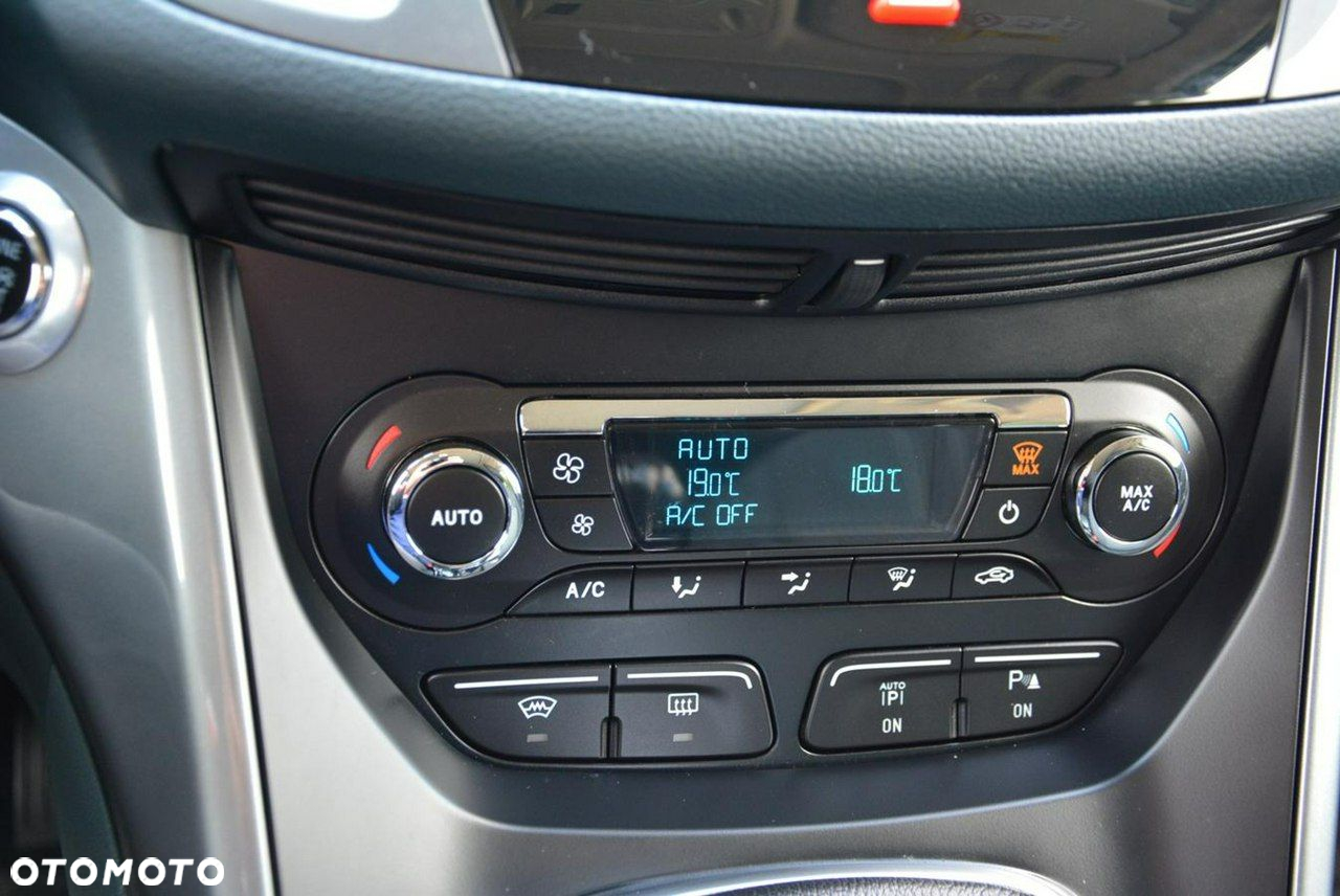 Ford C-MAX 2.0 TDCi Titanium - 25