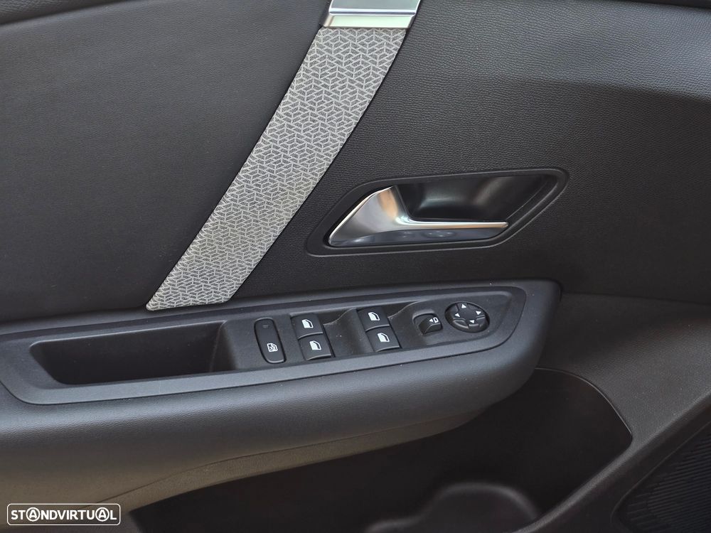 Citroën C4 PureTech 130 Stop&Start EAT8 MAX - 25