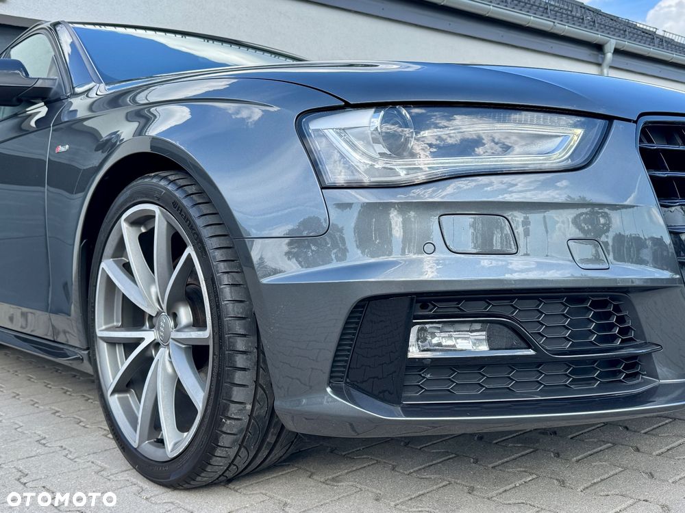 Audi A4 Avant 2.0 TDI DPF quattro S tronic S line Sportpaket - 10