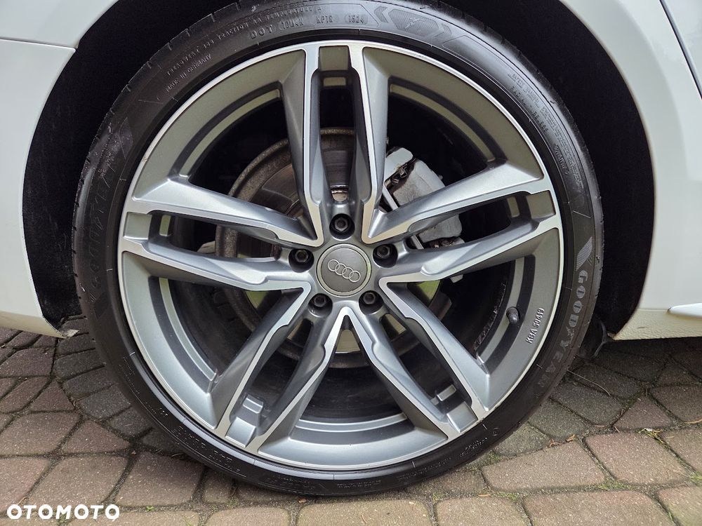 Audi A4 Avant 2.0 TDI DPF quattro S tronic S line Sportpaket - 30