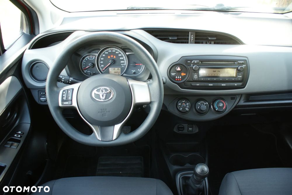 Toyota Yaris - 7