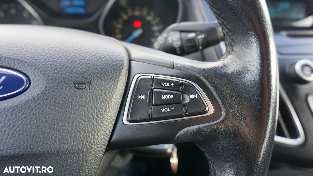 Ford Focus 1.0 EcoBoost Start Stop Trend - 22