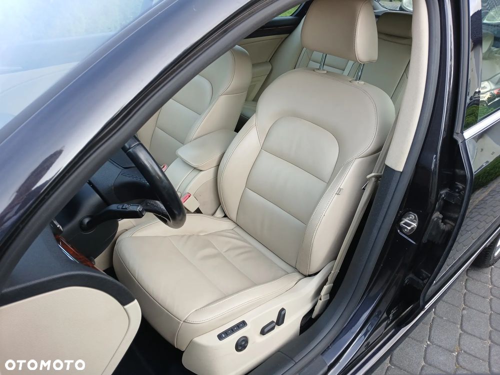 Skoda Superb 2.0 TDI Exclusive - 25