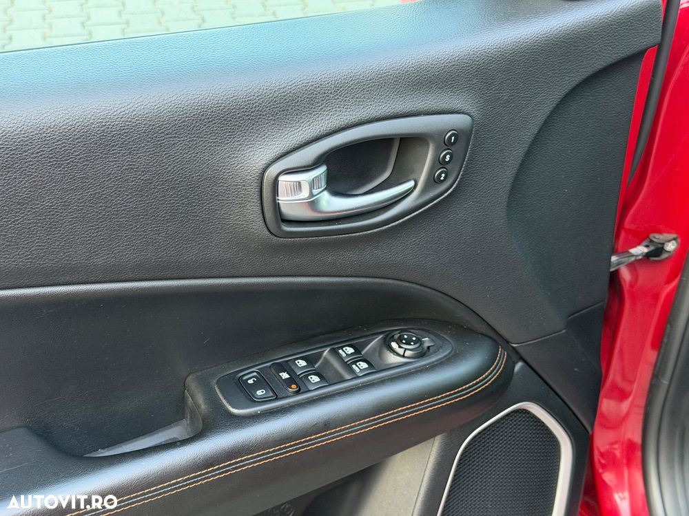 Jeep Compass - 8