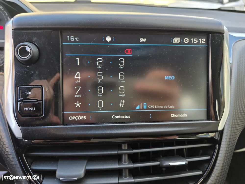 Peugeot 208 1.5 BlueHDi Signature - 11