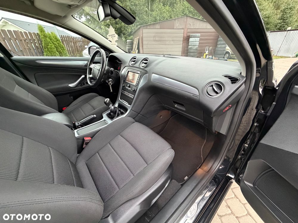 Ford Mondeo 2.0 TDCi Viva Titanium - 12