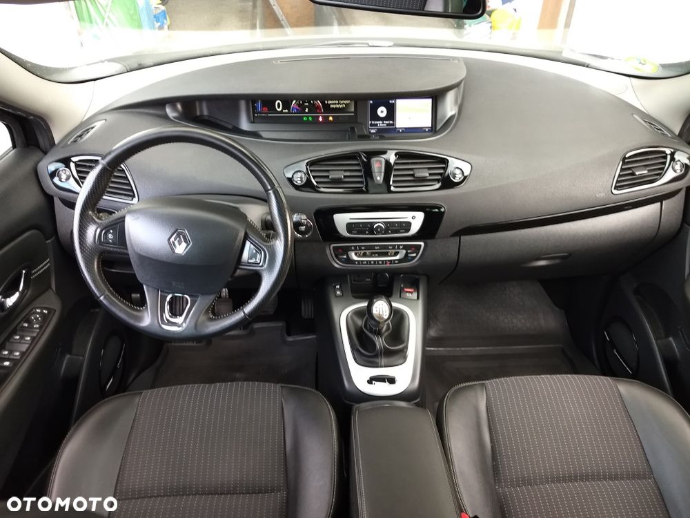 Renault Grand Scenic dCi 160 Bose Edition - 12