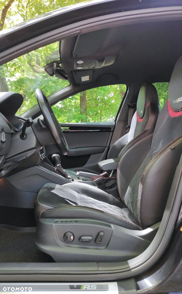 Skoda Octavia 2.0 TSI RS Challenge 245 DSG - 13