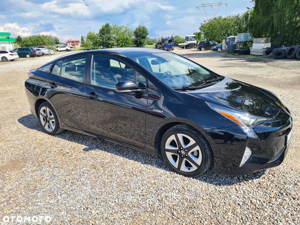 Toyota Prius - 12