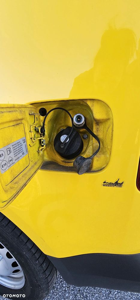 Volkswagen CADDY - 15