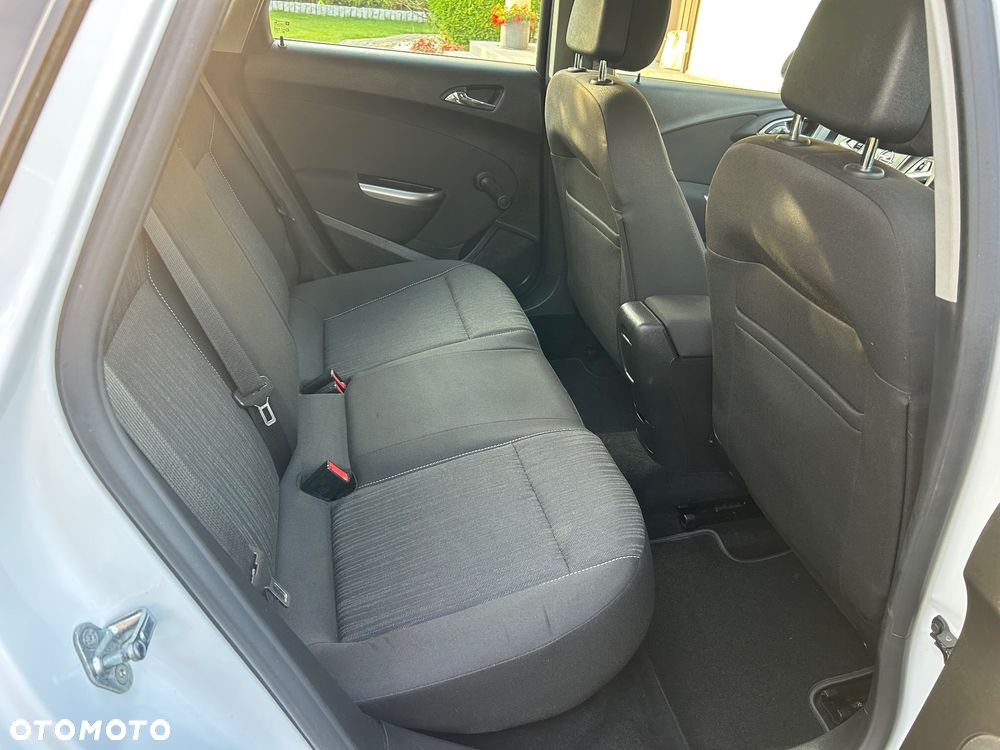 Opel Astra 1.4 ecoFLEX - 29