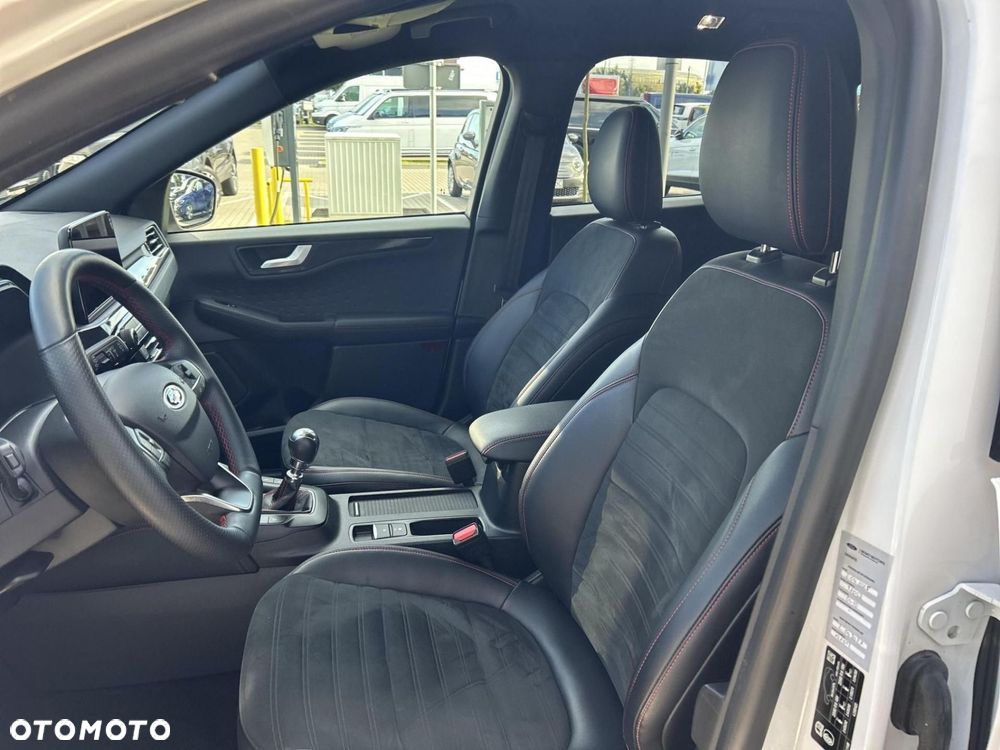Ford Kuga - 11