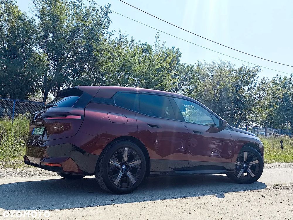 BMW iX xDrive40 76.6kWh Essence - 3