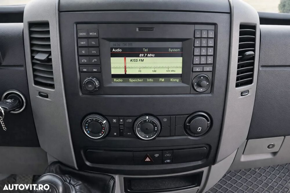 Mercedes-Benz Sprinter - 5