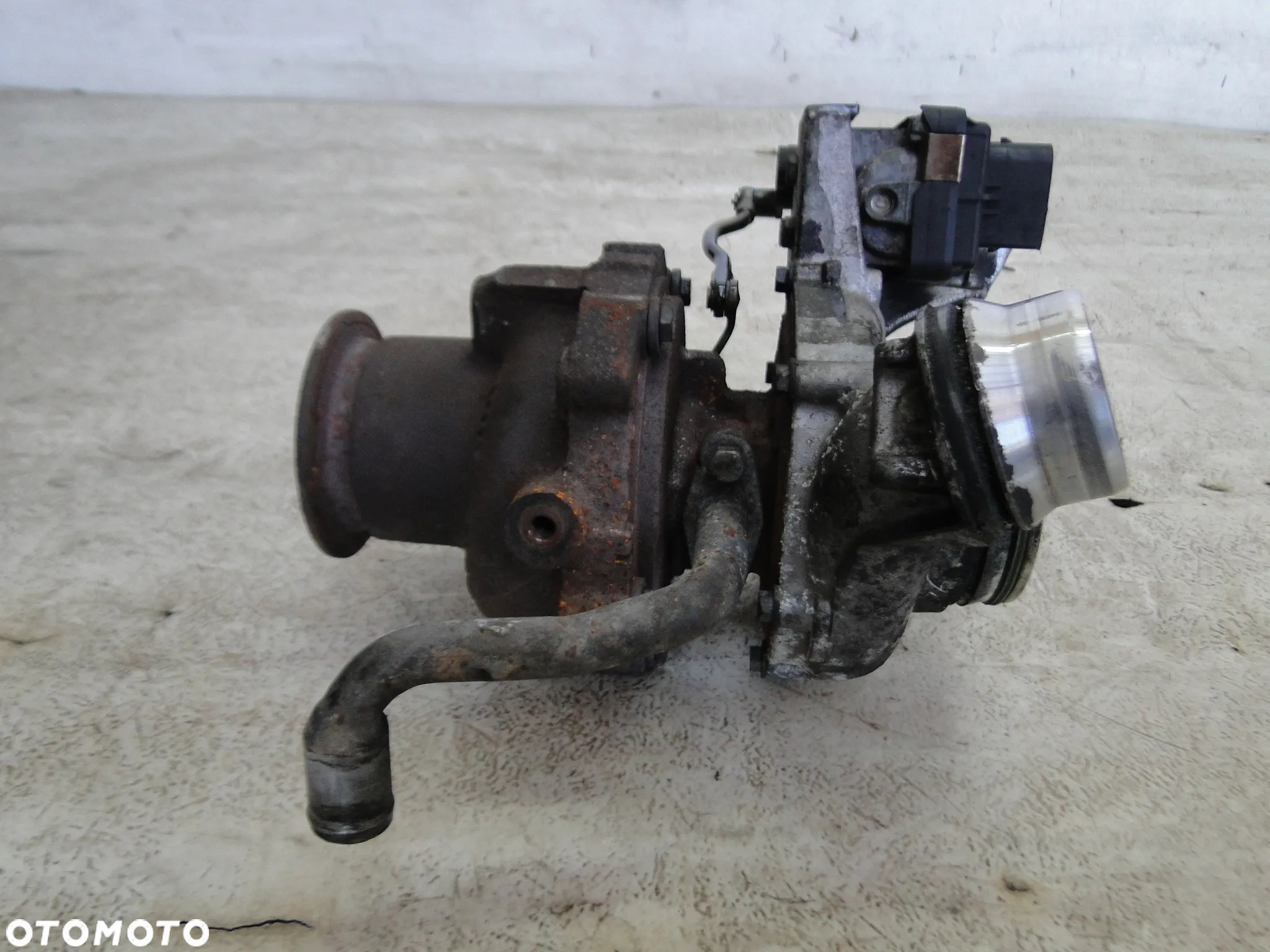 BMW 1 E88 E87 E81 E82 TURBINA TURBOSPRĘŻARKA TURBO 2.0D - 2