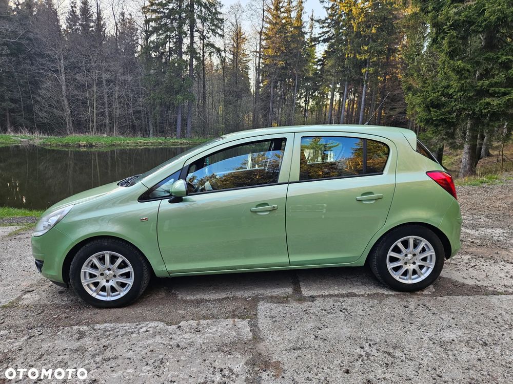 Opel Corsa 1.2 16V - 11