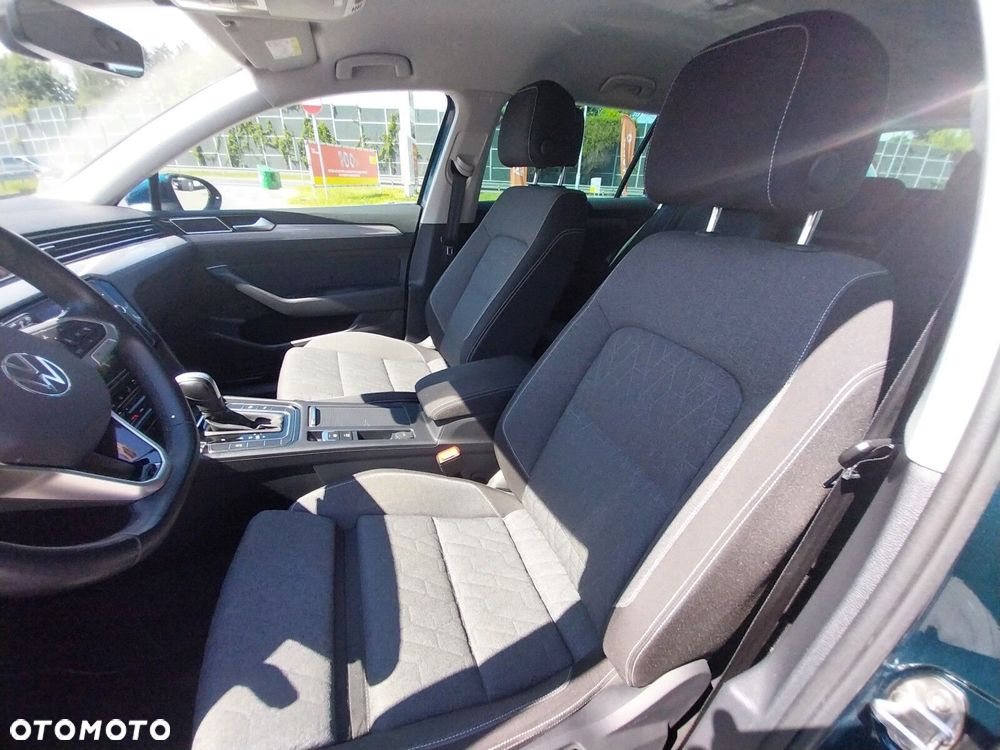 Volkswagen Passat Variant - 11