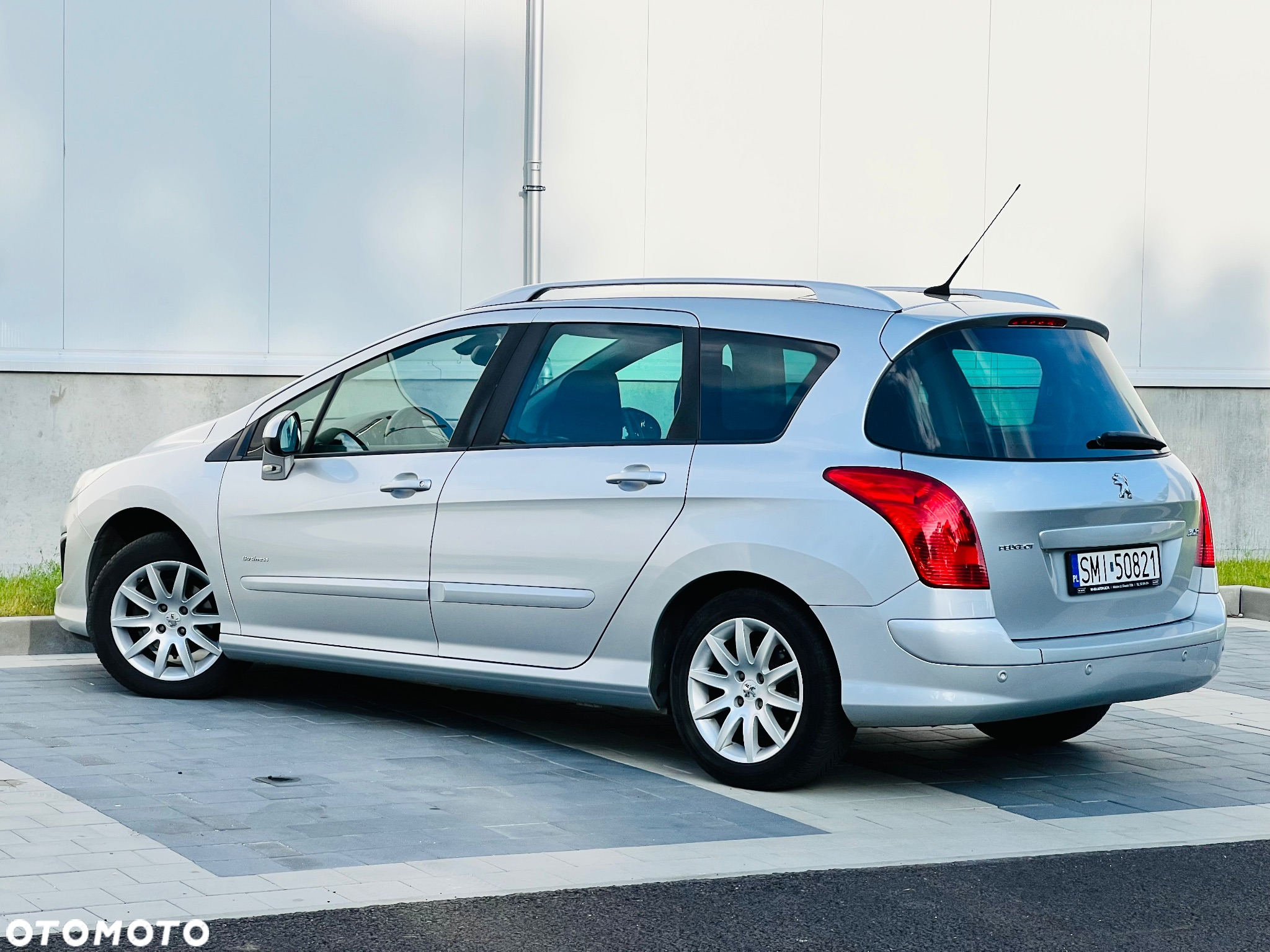 Peugeot 308 SW e-HDi FAP 115 Stop&Start Business Line Niveau 1 - 12