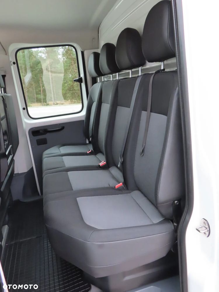 Iveco DAILY 50C18 L4 DOKA Brygadowy MIXTO Dubel 7-Mio Os.+838 Kg Ład. Skrzynia Ładunkowa 3514 mm, Rozstaw Osi 4490 mm, DMC 3500 Kg, Kat. Prawa Jazdy B, Tylne Koła Bliźniacze WZMACNIANY, HAK 3500 Kg, Tempomat, Asystent Jazdy Stan Wizualny I Techniczny JAK NOWY Gotowy Dostępny OKAZJA POLECAM - 18
