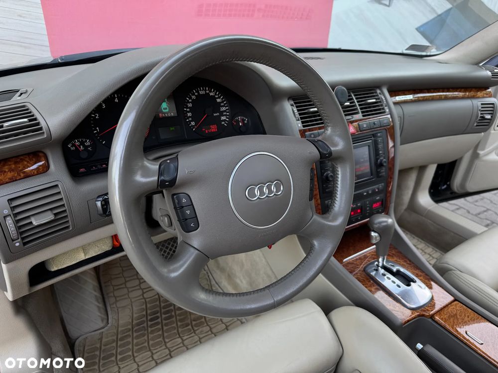 Audi A8 - 19